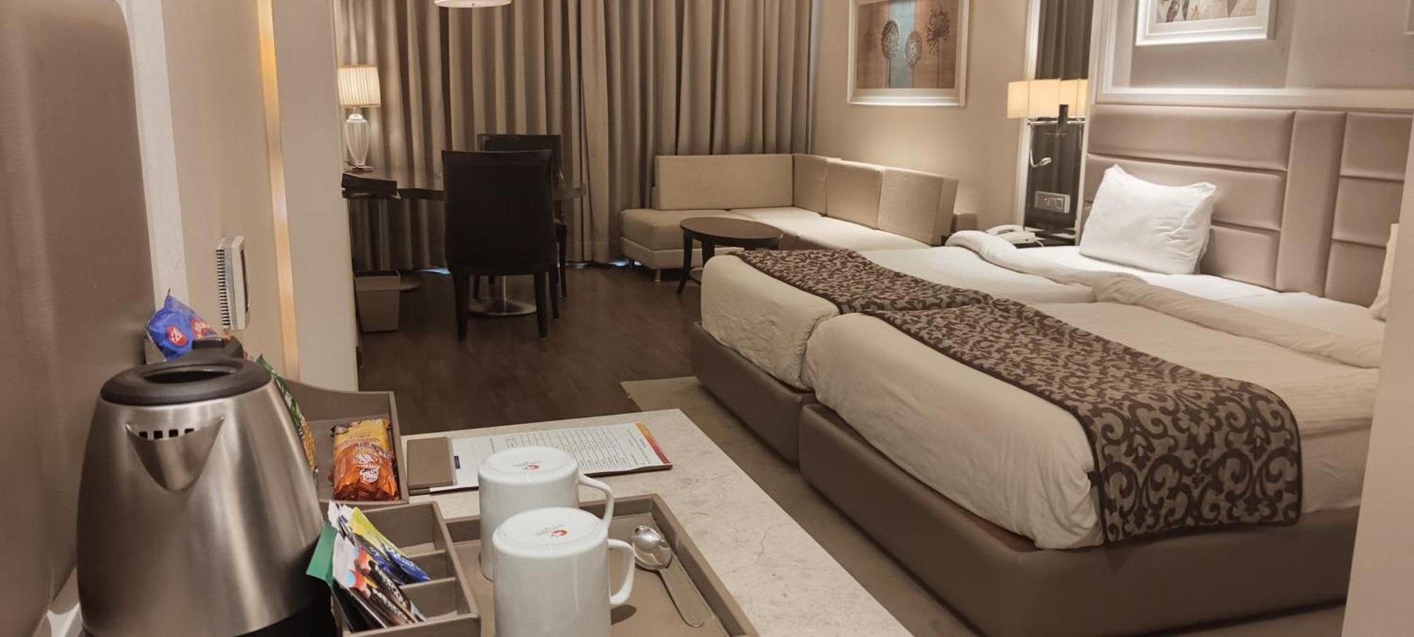 Singhania Sarovar Portico Rāipur Eksteriør bilde